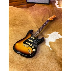 Fender Custom Shop Stratocaster Stevie Ray Vaughan Signature Stratocaster Relic Faded 3TS
