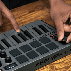 AKAI MPK MINI MK3 CLAVIER MAITRE MINI TOUCHES
