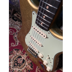 FENDER CUSTOM SHOP LTD 63 STRATOCASTER JOURNEY MAN  AZTEC GOLD