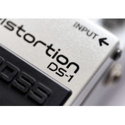 BOSS DS-1-WH  DISTORTION LIMITED EDITION WHITE