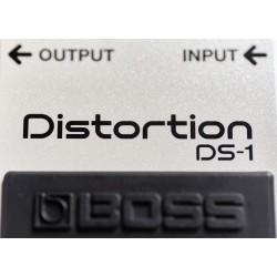 BOSS DS-1-WH  DISTORTION LIMITED EDITION WHITE