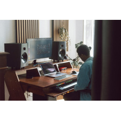 ADAM AUDIO T8V Enceinte de proximité active / 2 voix / Haut-parleur 8"
