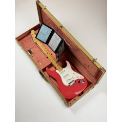 OCCASION FENDER CUSTOM SHOP 56 JOURNEYMAN FIESTA RED + ETUI
