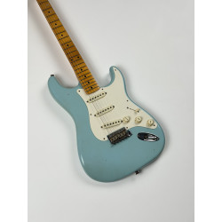 OCCASION FENDER CUSTOM SHOP STRATOCASTER  58 JOURNEYMAN DAPHNE BLUE + ETUI