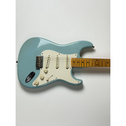 OCCASION FENDER CUSTOM SHOP STRATOCASTER  58 JOURNEYMAN DAPHNE BLUE + ETUI