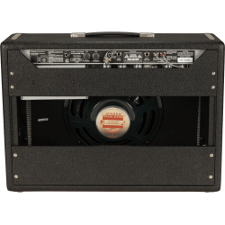 FENDER 64 CUSTOM DELUXE REVERB