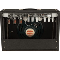 FENDER 64 CUSTOM DELUXE REVERB